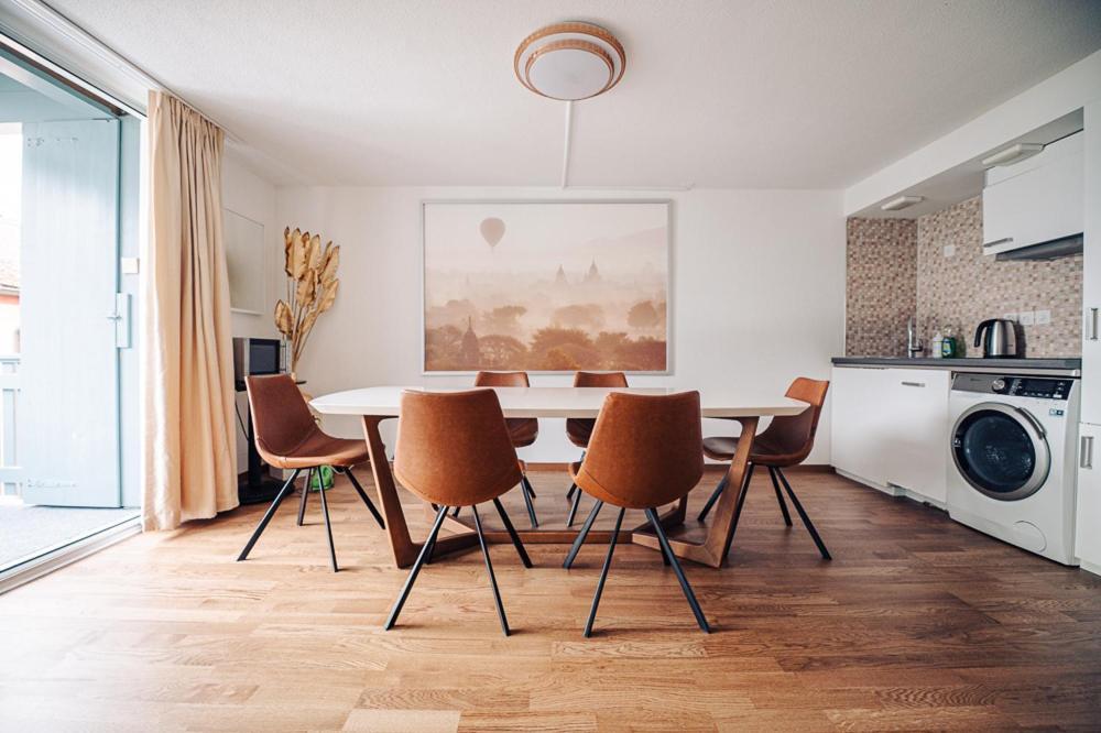 House On Lake/ Hl Darligen Екстер'єр фото